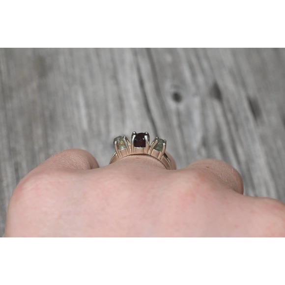 Montana sapphire ring, Alaskan Garnet, alternative engagement size 5 6 7… - Picture 2 of 7